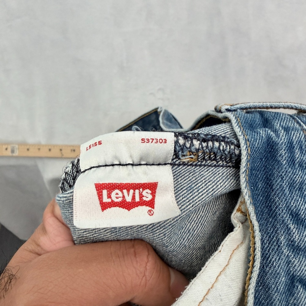 Levis 501 Jeans Mens 35x36 (32x31) Blue Straight Leg Button Fly - Picture 2 of 10